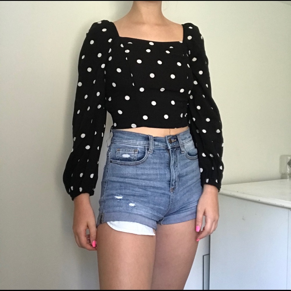 Long sleeve polka dot crop top